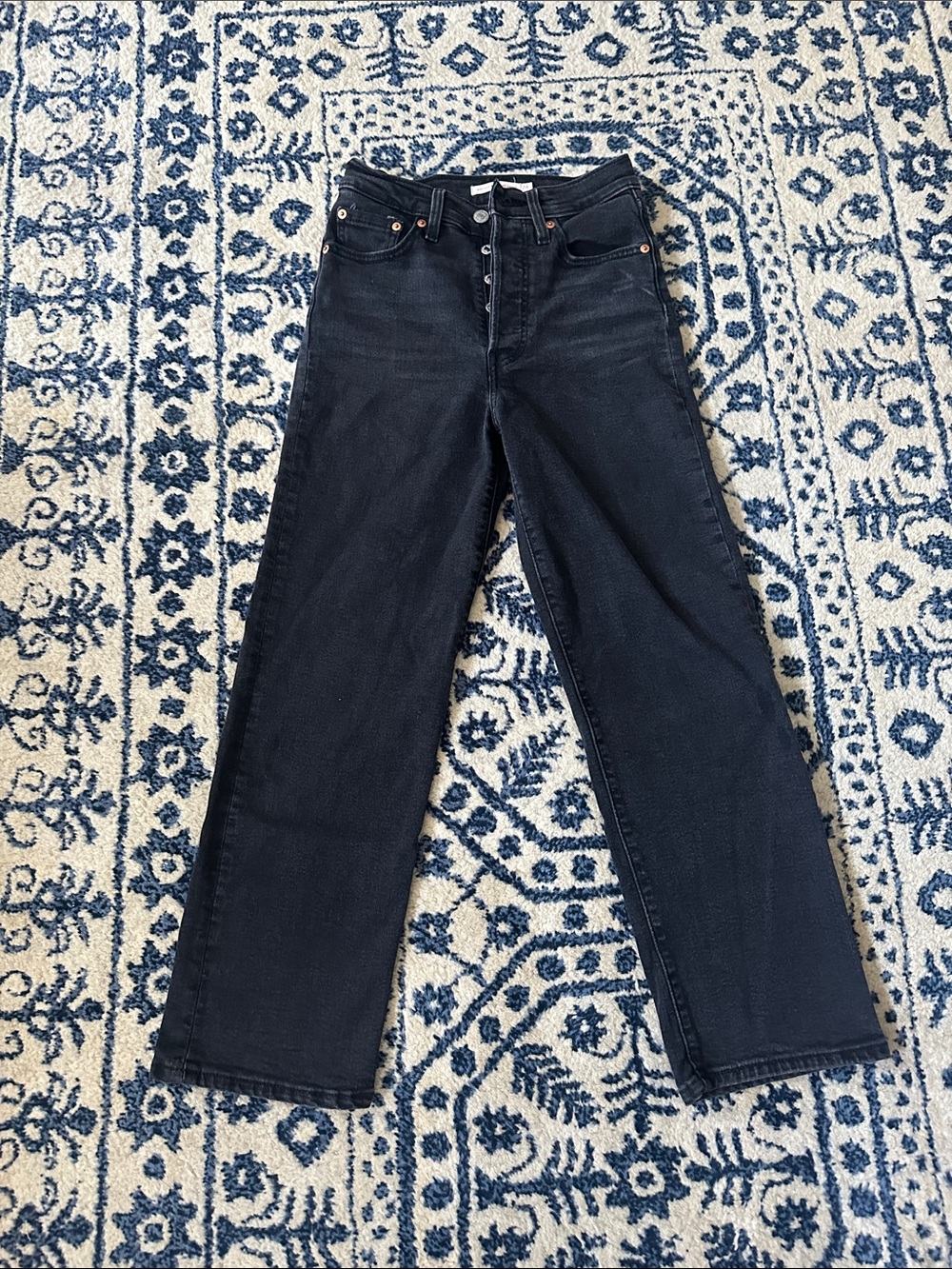 Levi's Black Ribcage straight ankle Jeans